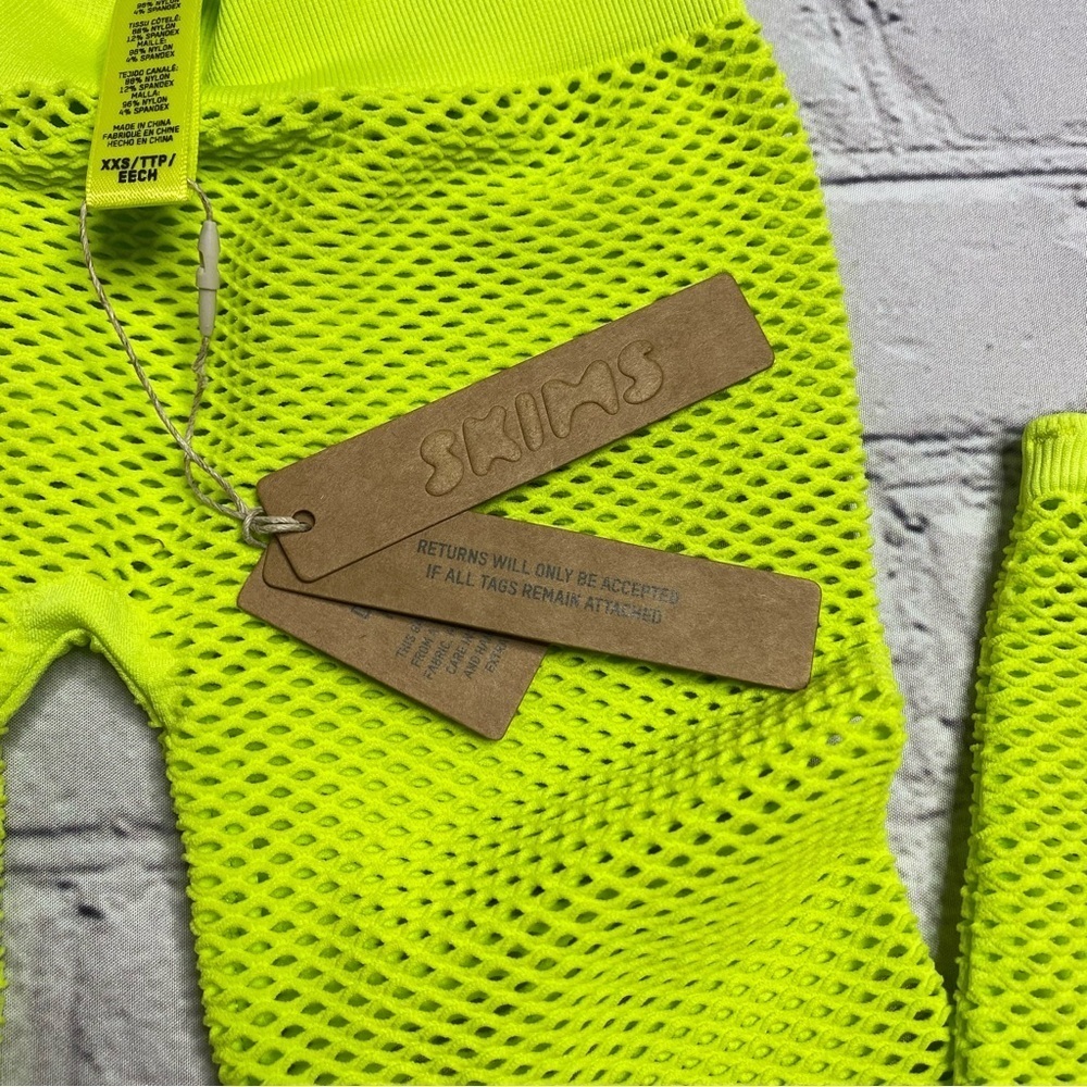 Skims perforated seamless leggings size XXS in Lime NEW - Picture 6 of 9
